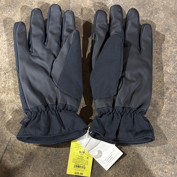 All in Motion Black Insulated Gloves - Picture 1 of 2